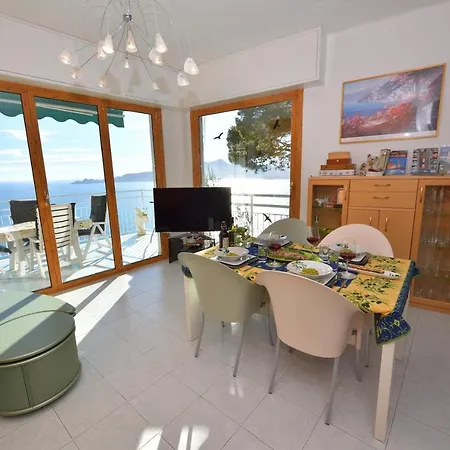 Casa Golfo Tigullio 아파트